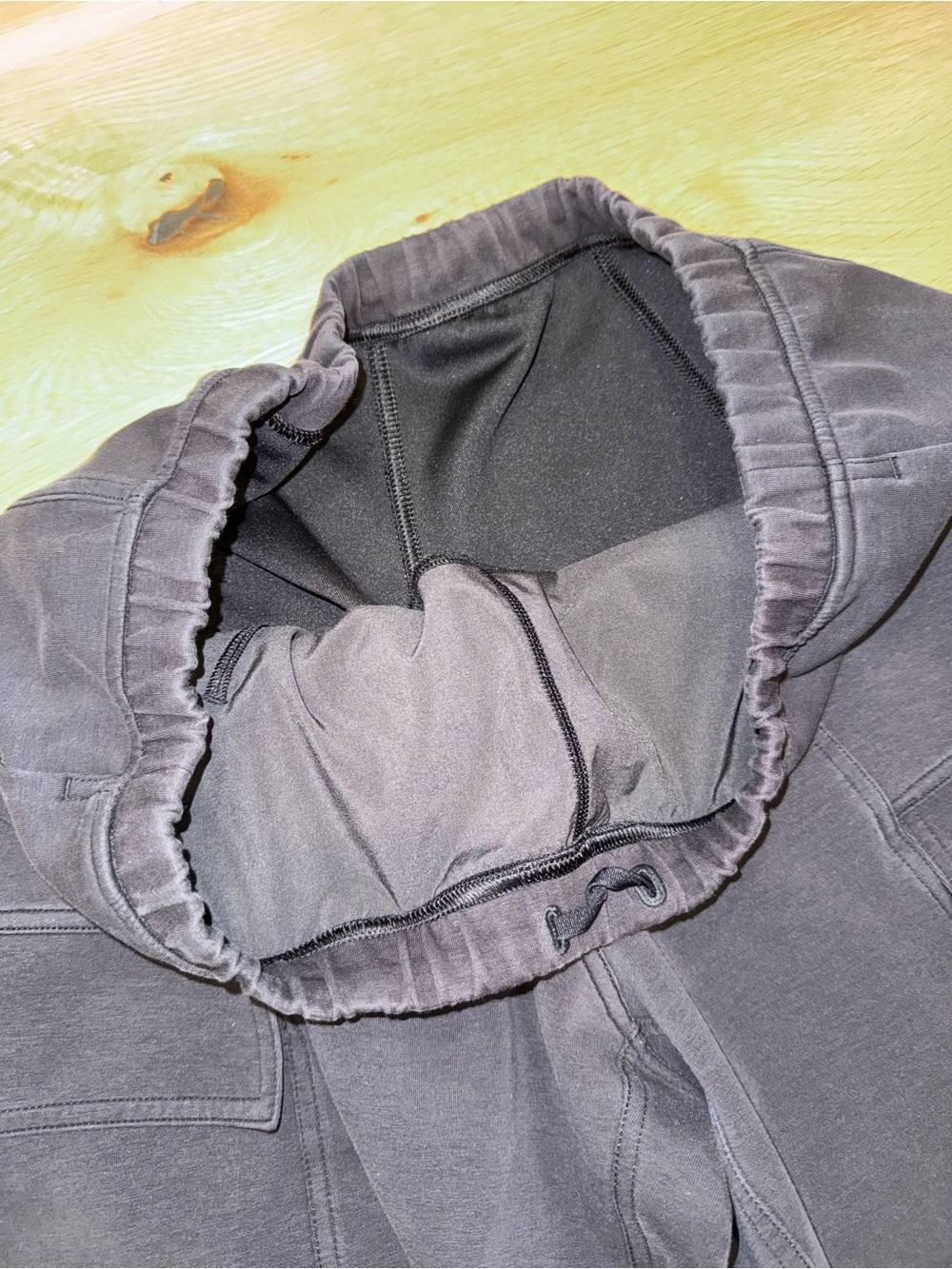 Lululemon cotton blend women’s Black Cargo Sweatpants size 12 - Picture 5 of 11